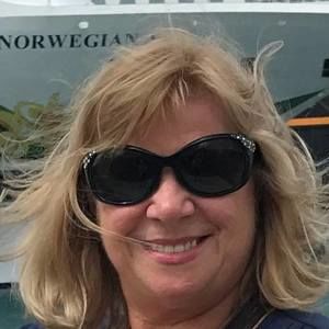 Meet your Posher, Caroline gay